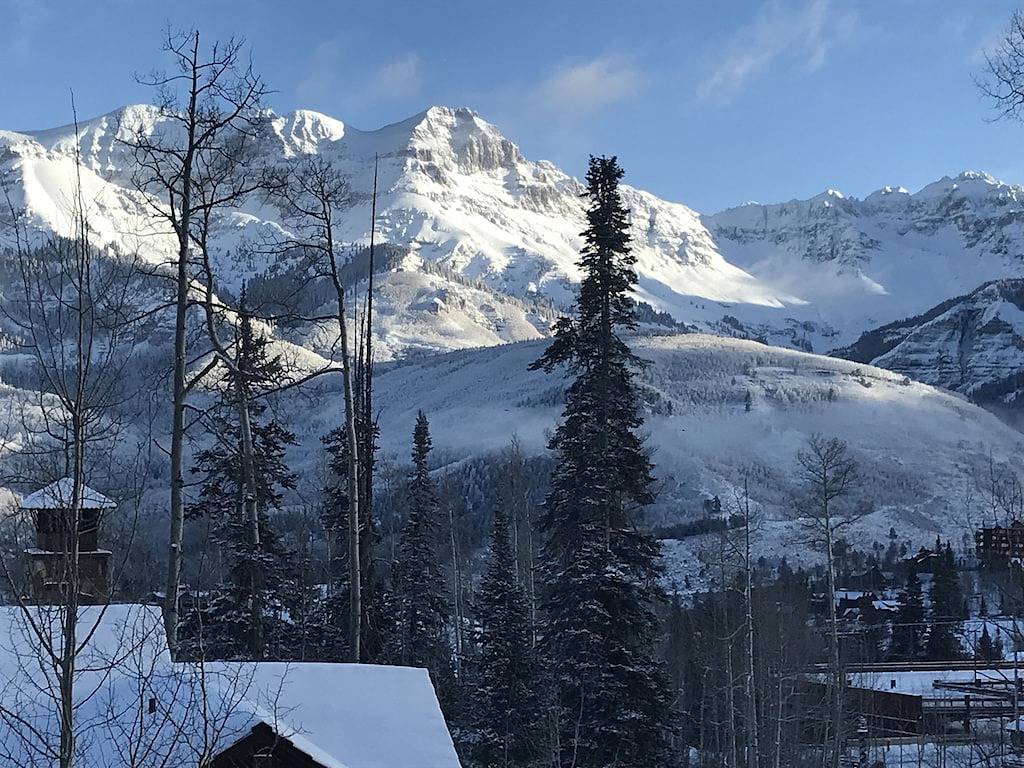 Ganze Wohnung, Luxuriöse Wohnung - Ski In / Ski Out Access - In der Nähe der Gondel - Majestic Views in Mountain Village, Telluride Ski Resort
