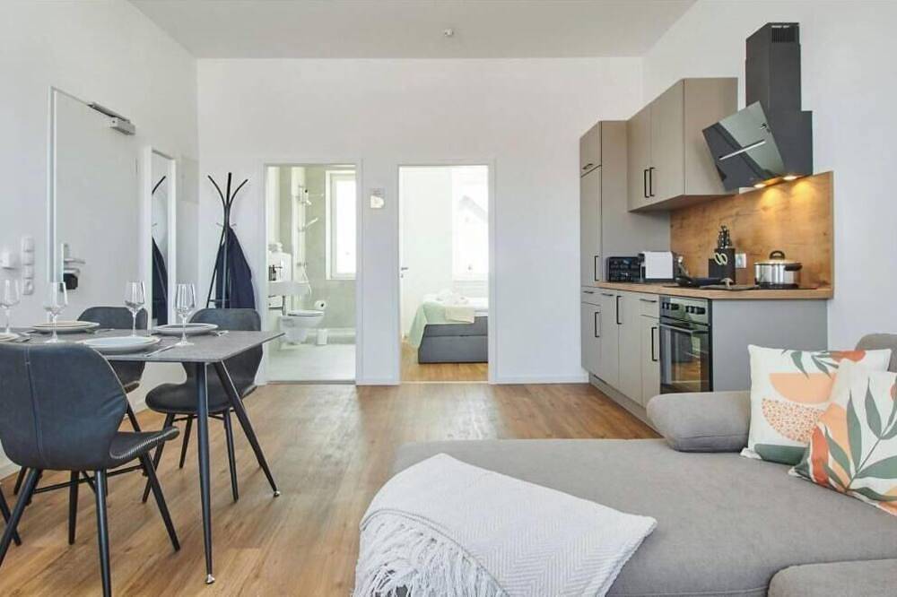 Ganze Wohnung, Homeme 6 | Netflix | Küche | Parkplatz | Smart Tv in Bad Oeynhausen, Wiehengebirge
