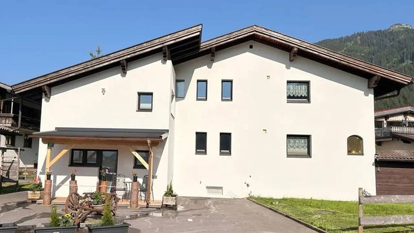 Ferienwohnung für 5 Personen, mit Garten und Balkon in Tannheim (Tirol)