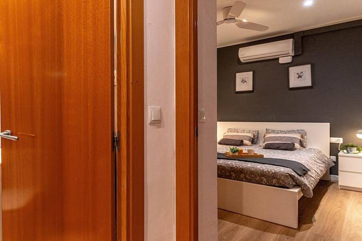 Entire apartment, Nice apartment in Vila de Gracia in Barcelona Centre, Barcelona