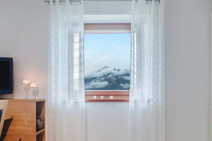 Hel lägenhet, Holiday Apartment "Hofschenke Pfeiftal Hofblick" with Terrace, Garden & Wi-Fi in San Leonardo i Passiria, Val Passiria
