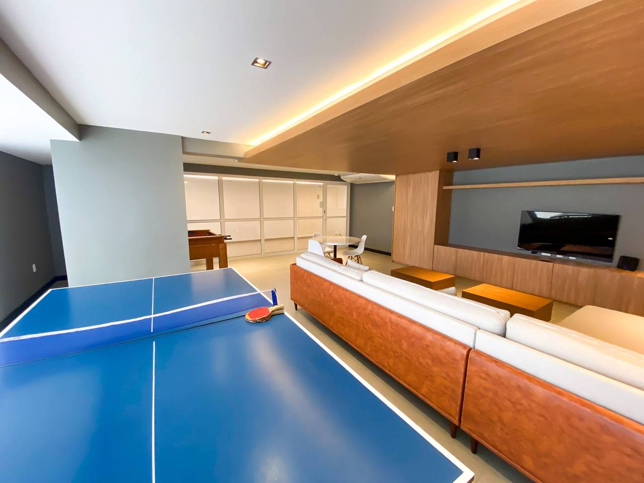 Entire apartment, Apto c/ Wi-fi, academia, salão de jogos e garagem in Praia do Flamengo, Salvador