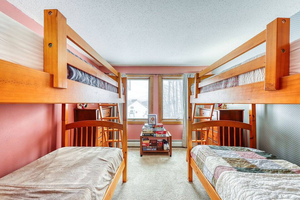 Ganze Wohnung, Ski-in/out condo with pool, hot tub, sauna & fast Wifi in Killington, Rutland County