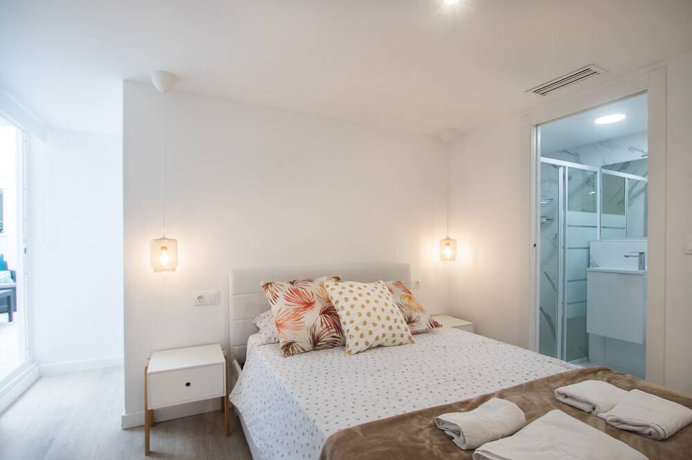 Apartamento entero, Large 4Br with Ac Steps to the Beach in El Barrio, Alicante
