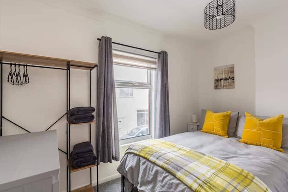 Charming Terraced House in the centre of Hoylake in Merseyside