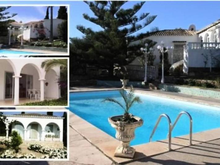 Maison de vacances pour 8 personnes, avec piscine et jardin à Cala Romantica