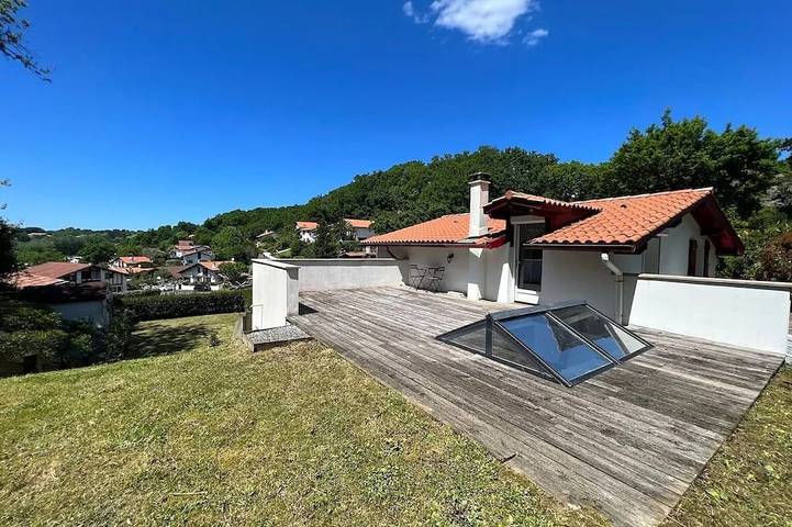 Maison de vacances pour 5 personnes, avec jardin et terrasse à Ciboure