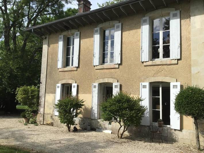 Gîte pour 2 personnes, avec jardin ainsi que piscine et terrasse à Courpignac - 3