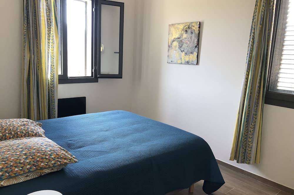 Appartement entier, Logement au centre d’une oliveraie a l’étage d’une villa, vallée du Regino in Ville-di-Paraso, Région de Calvi