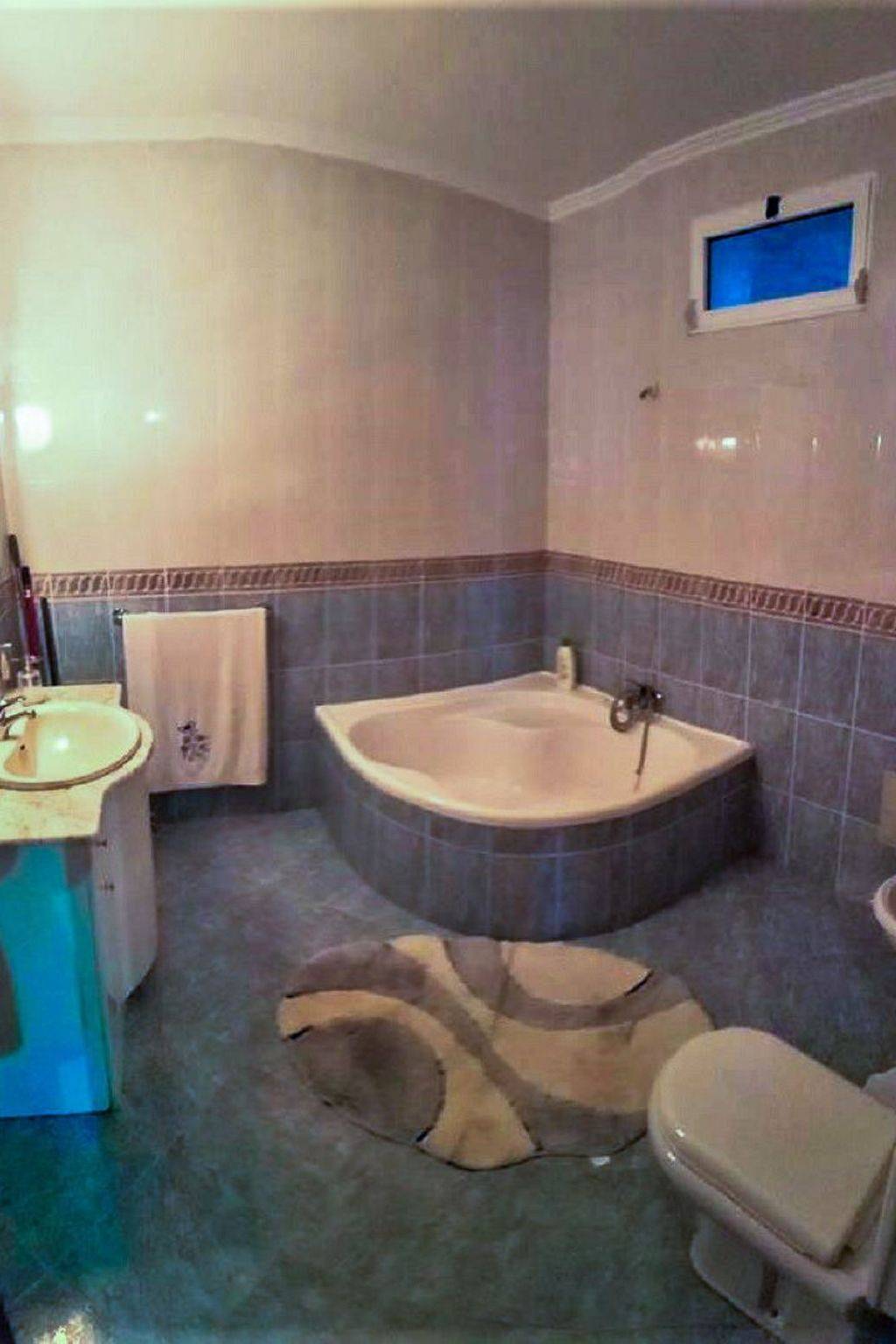 Apartamento inteiro, Die lustige und entspannende Wohnung mit Terrasse und Aussicht in Arco da Calheta, Madeira