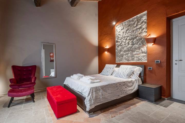 Agriturismo per 4 persone, con giardino in Semproniano