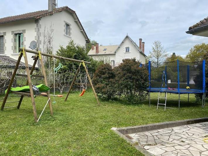 Location de vacances pour 5 personnes, avec jacuzzi, animaux acceptés à Piégut-Pluviers - 4