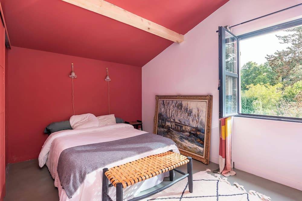L’Intemporel – Bright family home with exceptional pool and view in Limonest, Lyon und Umgebung