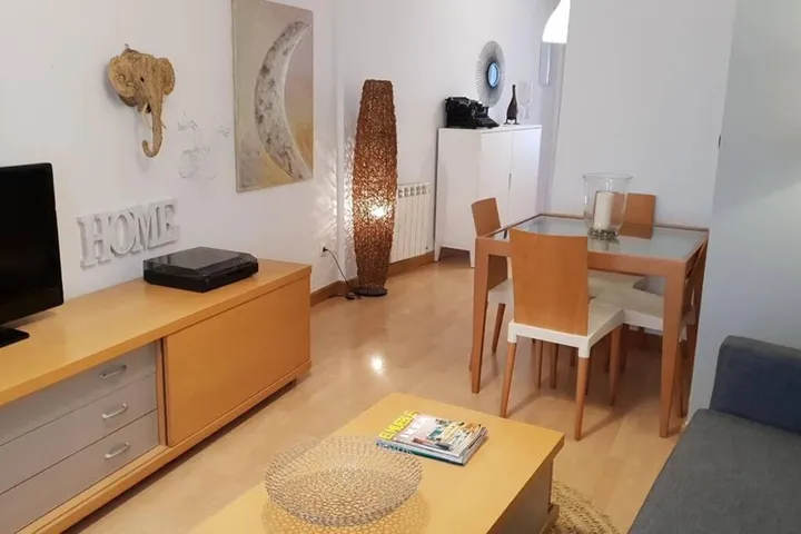 Apartamento de vacaciones para 4 personas, con vistas y balcón - 1