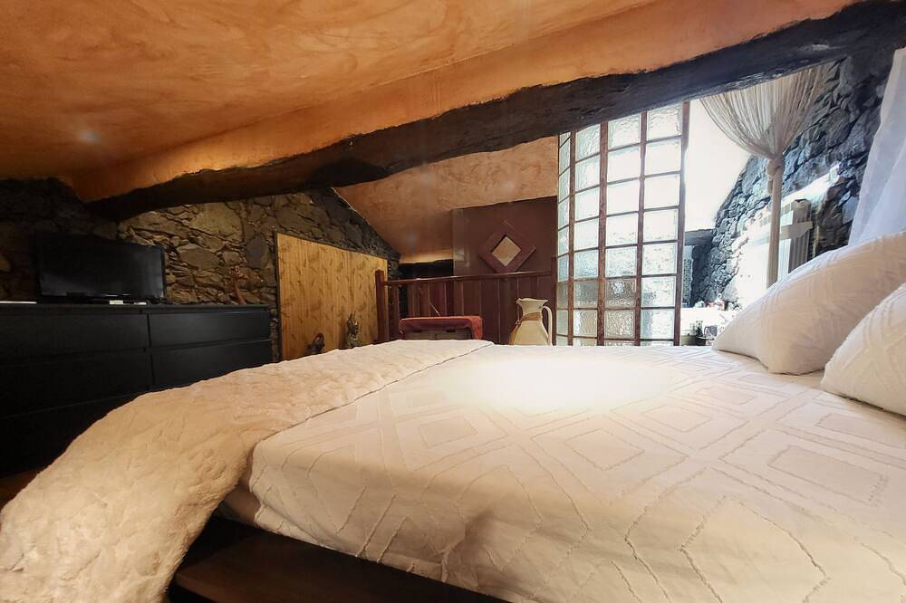 Home Ajaccio with spa in Carbuccia, Regionaler Naturpark Korsika