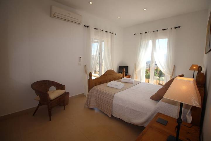 Die Villa Pikorua ist ein luxuriöses Privathaus in den Bergen in der Nähe von Mojacar. in Bédar, Cordillera Penibética