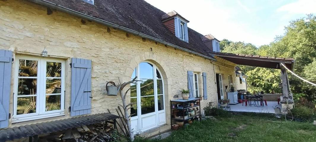 Chambre d’hôte pour 2 personnes, avec Terrasse ainsi que Jardin et Vue à Montignac - 4