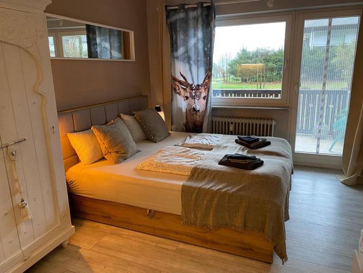 Ferienwohnung für 4 Personen, mit Garten und Ausblick sowie Pool und Sauna in Seeg - 3