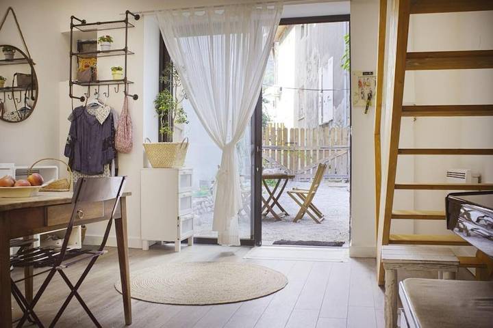 Maison de vacances pour 2 personnes, avec Terrasse ainsi que Jardin et Vue à Claix