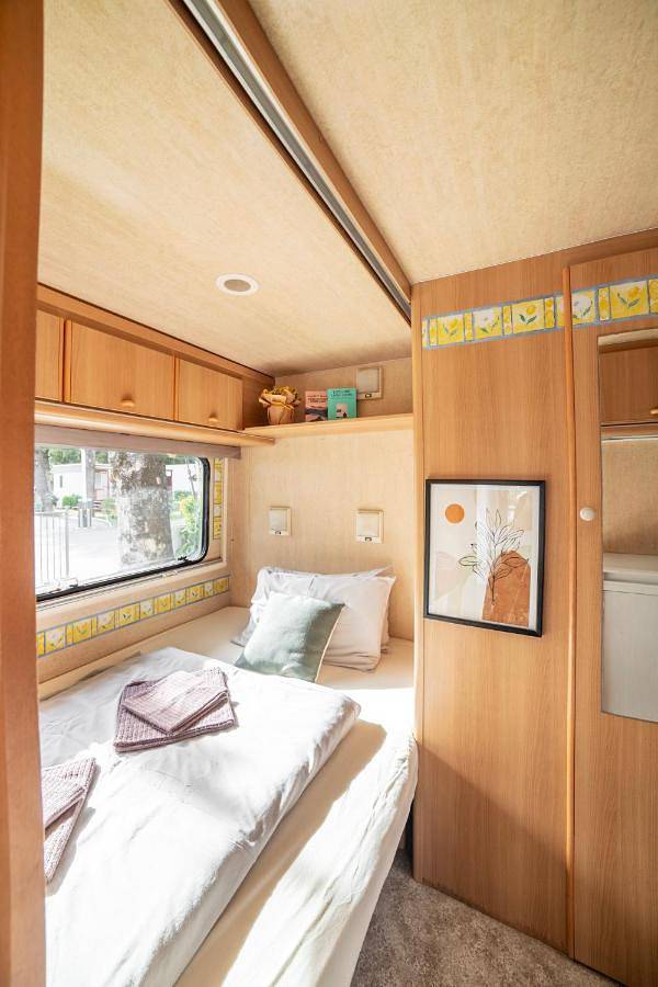 Camping pour 4 personnes, avec piscine et bassin pour enfant ainsi que vue et jardin, animaux acceptés dans Lac de Côme - 4