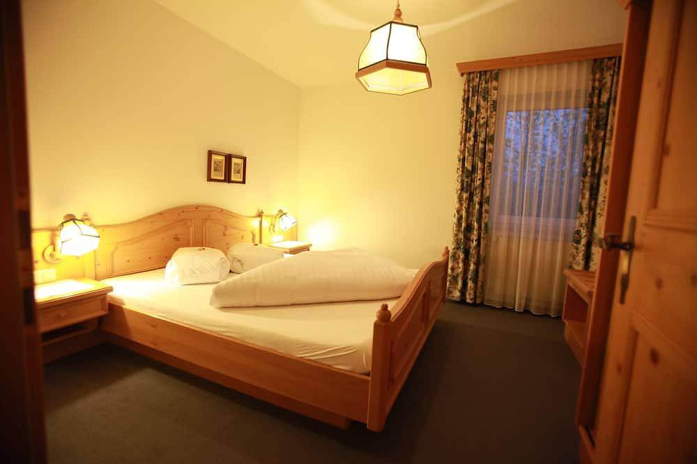 Entire apartment, Genießen Sie die Freiheit der Ferienwohnung Gepaart mit dem Komfort vom 4-hotel in Imst, Tyrolean Upperland Region