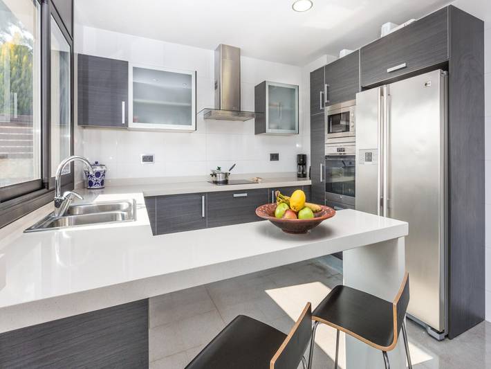 Casa rural para 8 personas, con jardín además de piscina y terraza, Familias con niños en la Costa Brava - 4