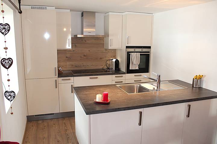 Gîte pour 4 personnes, avec jardin à Evolène - 2
