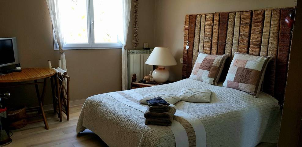 Chambre d’hôte pour 2 personnes, avec jardin et piscine dans les Alpes maritimes - 3