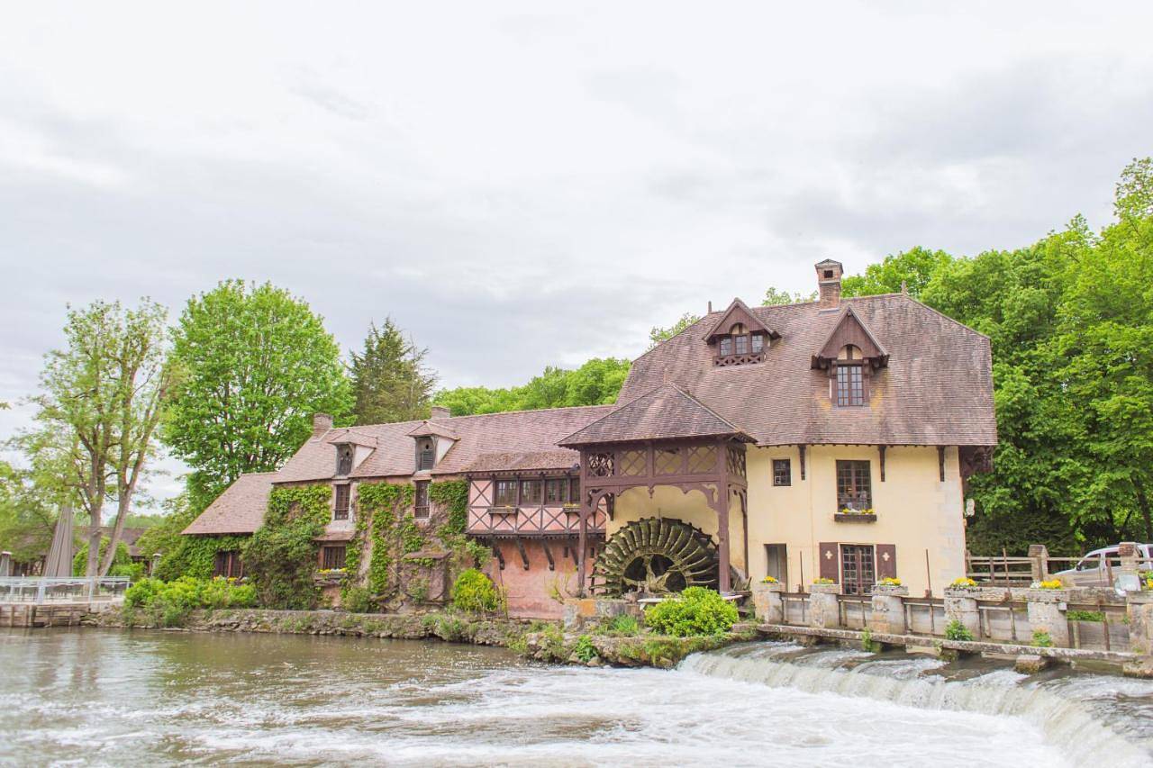 Hôtel pour 2 personnes avec jardin in Fourges, Région de Les Andelys