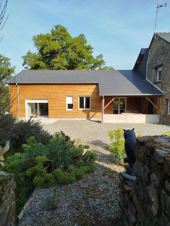 Gîte pour 2 personnes, avec Terrasse et Jardin dans Commer