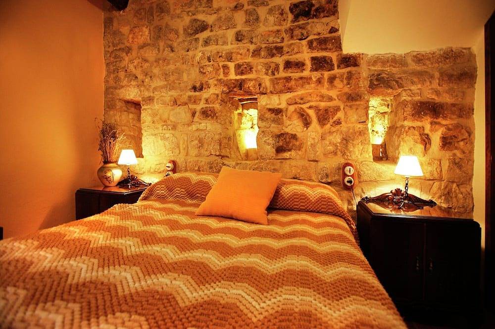 Mansión en La Llacuna con piscina y vistas in La Llacuna, Interior de Barcelona