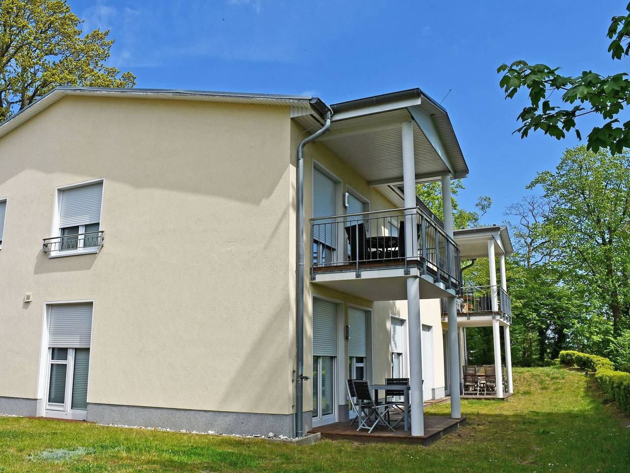 Ganze Ferienwohnung, Appartementhaus mit Meerblick im Ostseebad Göhren (Ho) - 05 3-Raum-Fewo mit Meerblick u. Terrasse in Göhren, Rügen