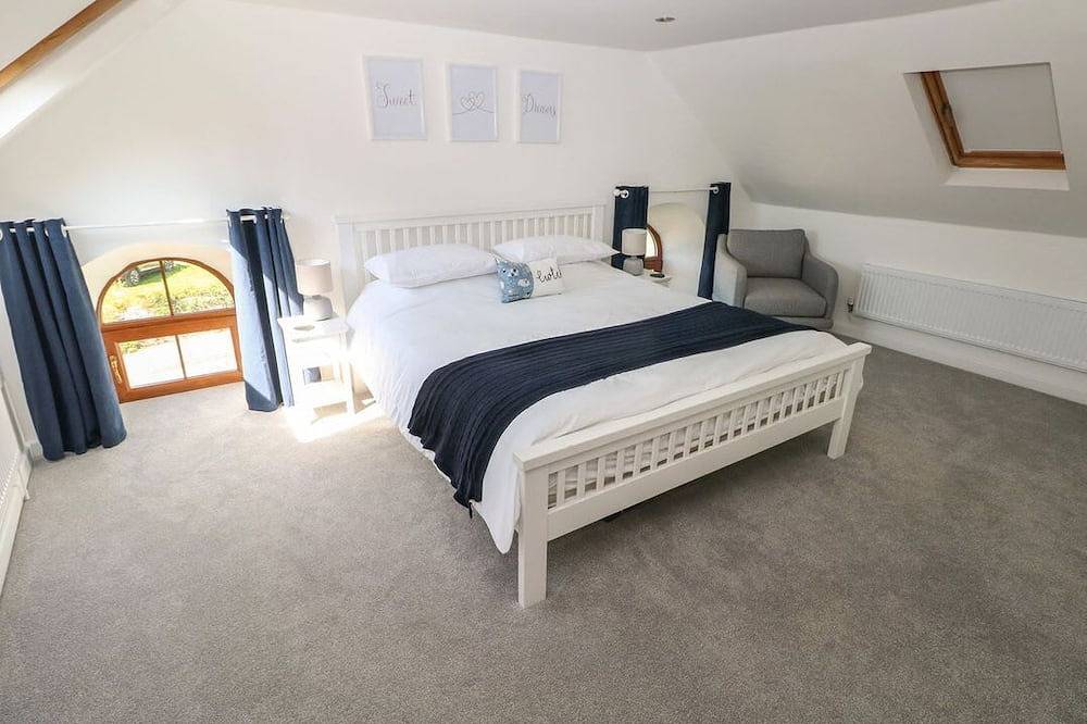 Dalton Cottage is in Llansaint in Carmarthenshire