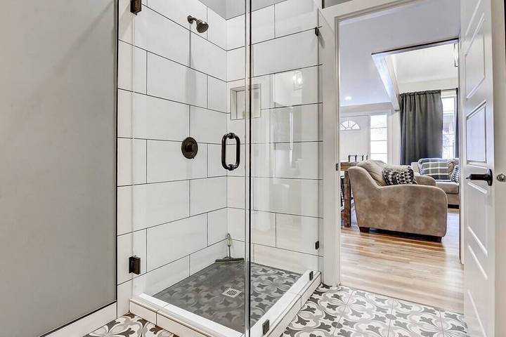 Villa for 20 people in Canada