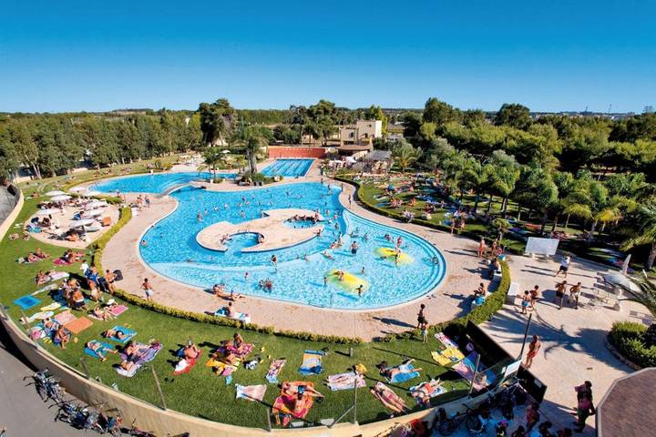 Camping für 5 Personen, mit Pool und Terrasse in Gallipoli