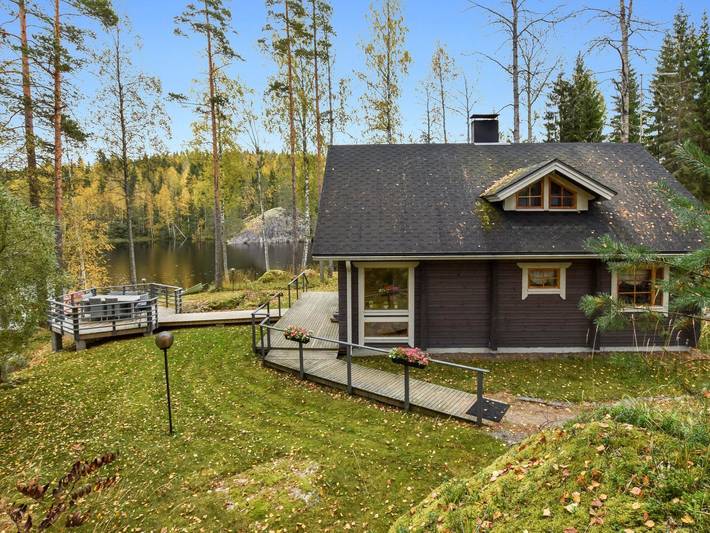 Ferienhaus für 4 Personen, mit Terrasse und Sauna in Finnland