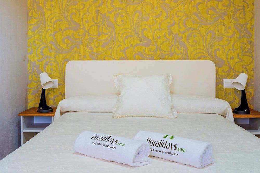 Casa Madrona Periana by Ruralidays in Alfarnatejo, Provincia de Málaga