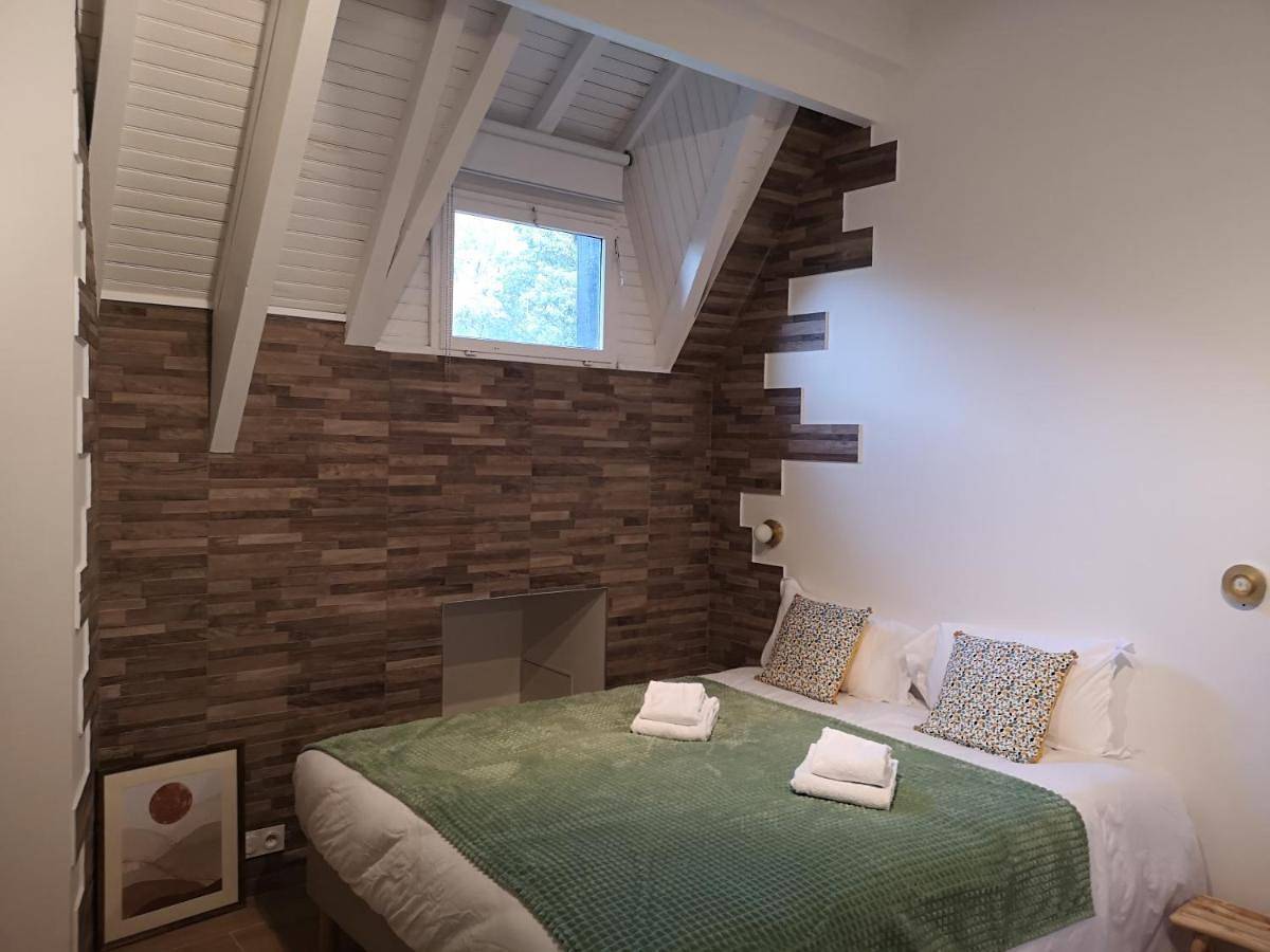 Appartement de vacances entier, Villa with Private Pool in Noisy-le-Grand, Seine-Saint-Denis