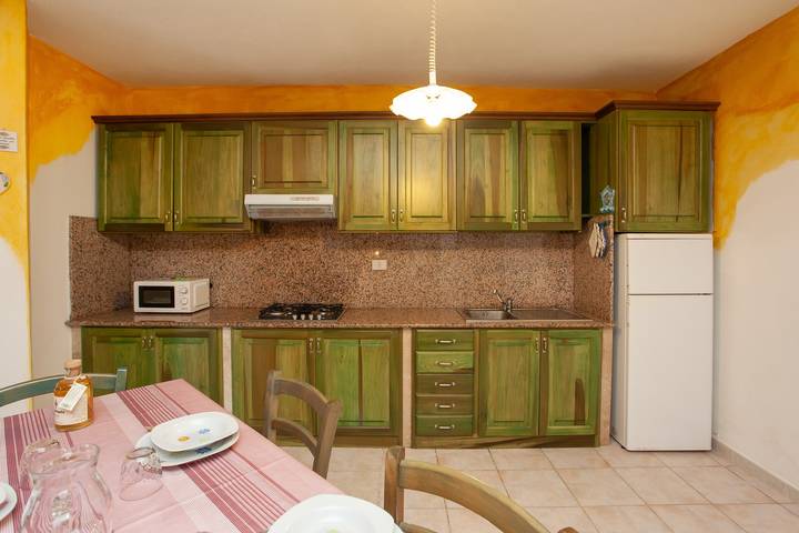 Ferienwohnung für 4 Personen, mit Garten in Orosei - 2
