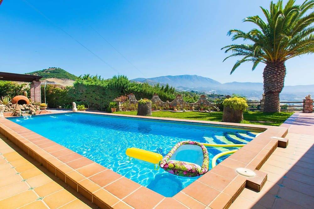 Maravillosa casa de vacaciones privada con piscina privada, A/C, Wifi, Tv, terraza y aparcamiento in Motril, Costa Tropical