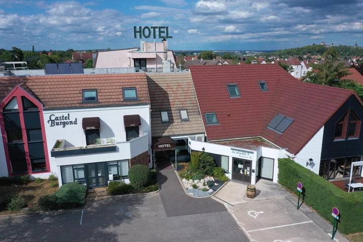 Hôtel pour 5 personnes, avec jardin