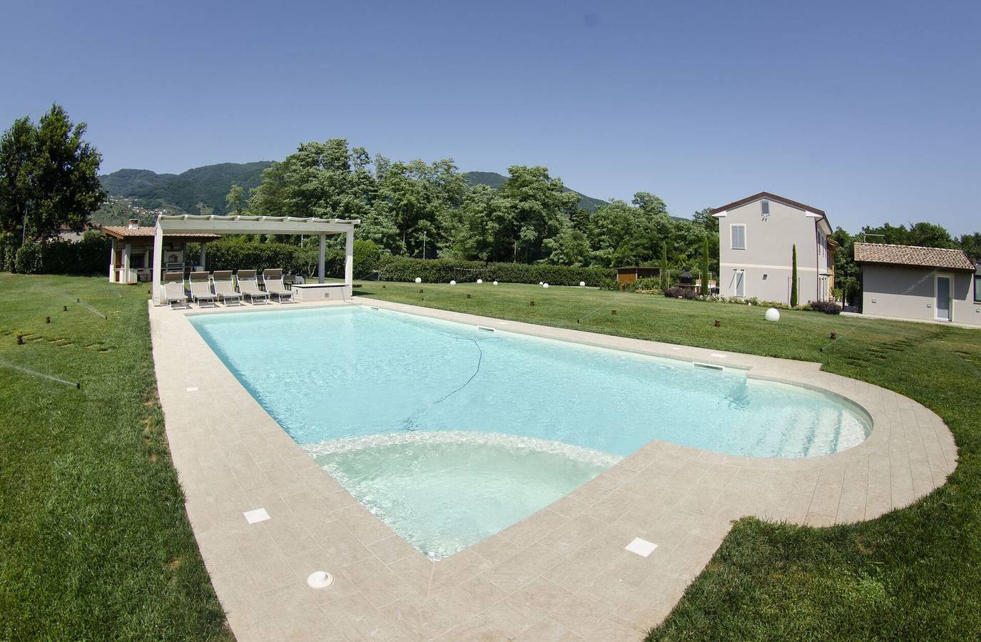 Tenuta Il Giardino Proprietà in Capannori, Provincia di Lucca