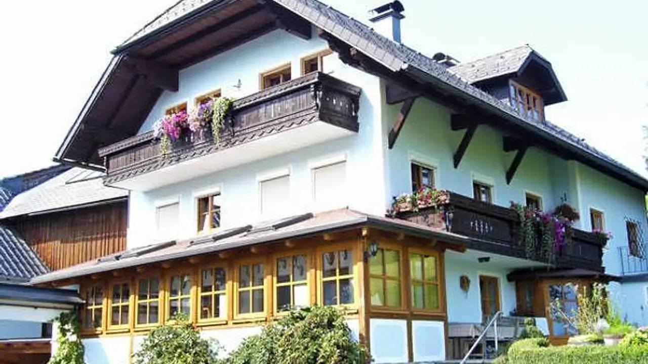 Ganze Ferienwohnung, Ferienwohnung für 12 Personen (100 m²) in Altmünster in Bezirk Gmunden