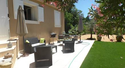 Cottage pour 4 personnes, avec terrasse et jardin à Bollène