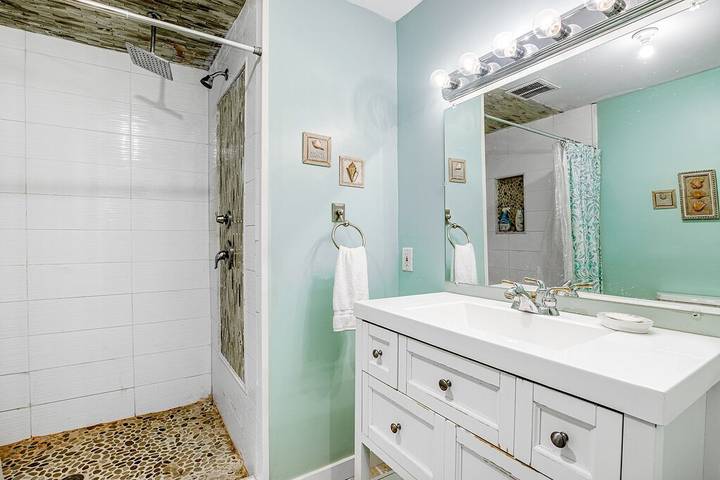 Vacation home for 14 people, with balcony in Ocean City