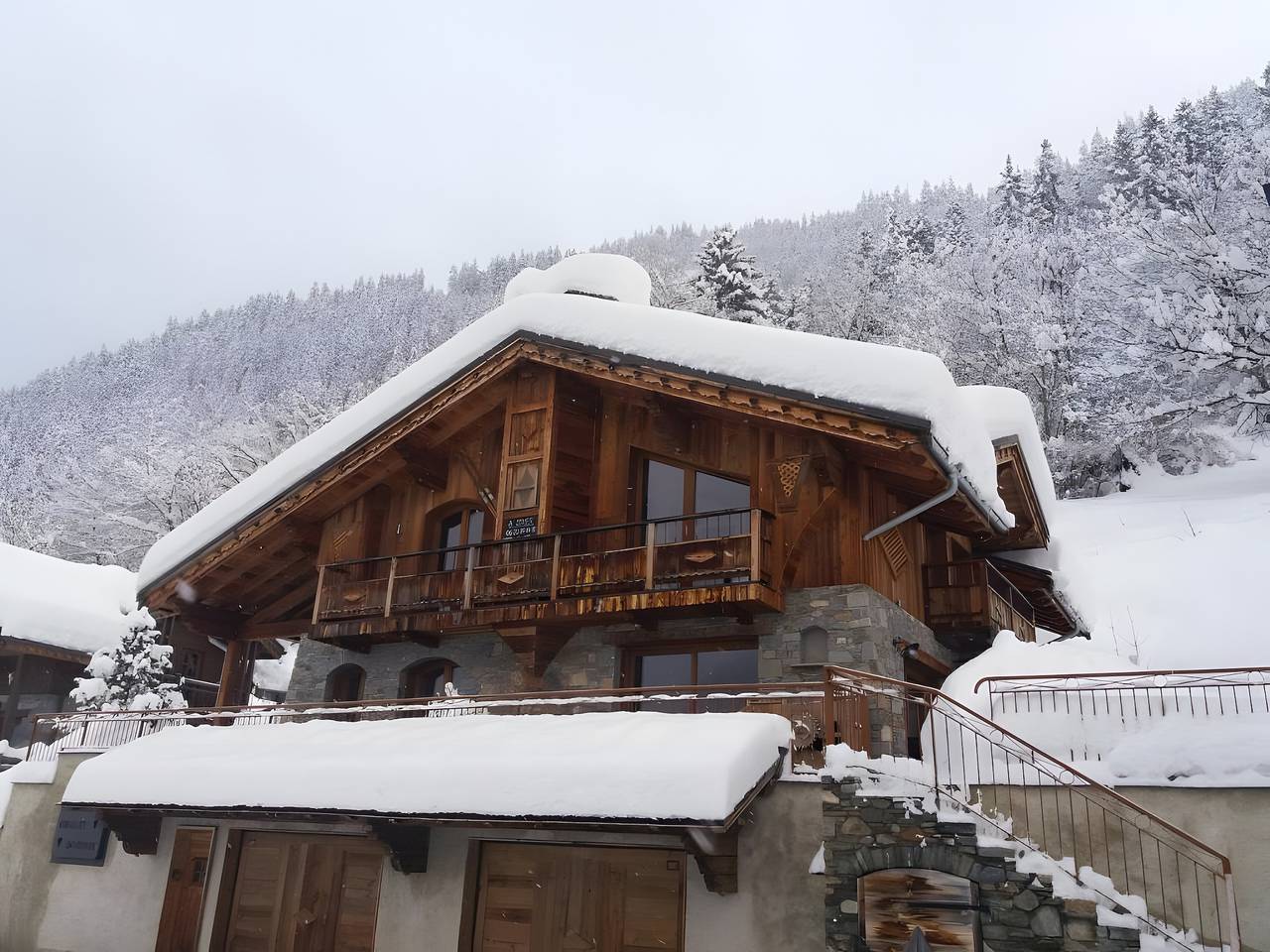 Appartement entier, Appartement 'Appartement 1' avec vue sur les montagnes, terrasse privée et Wi-Fi in Champagny-en-Vanoise, Massif de la Vanoise