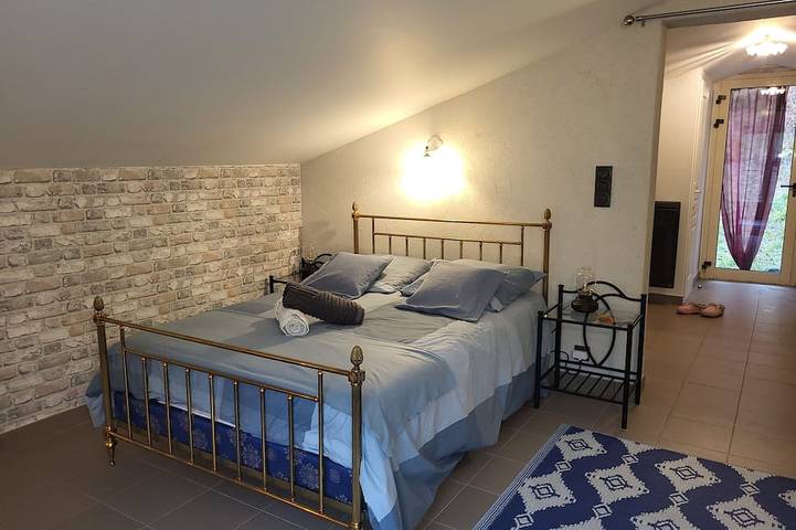 Location de vacances pour 2 personnes, avec Jacuzzi et Terrasse à Puget-Théniers - 2