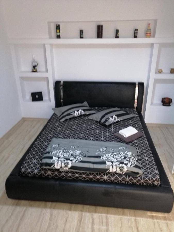 Gîte pour 2 personnes, avec terrasse et vue dans Mangalia - 4