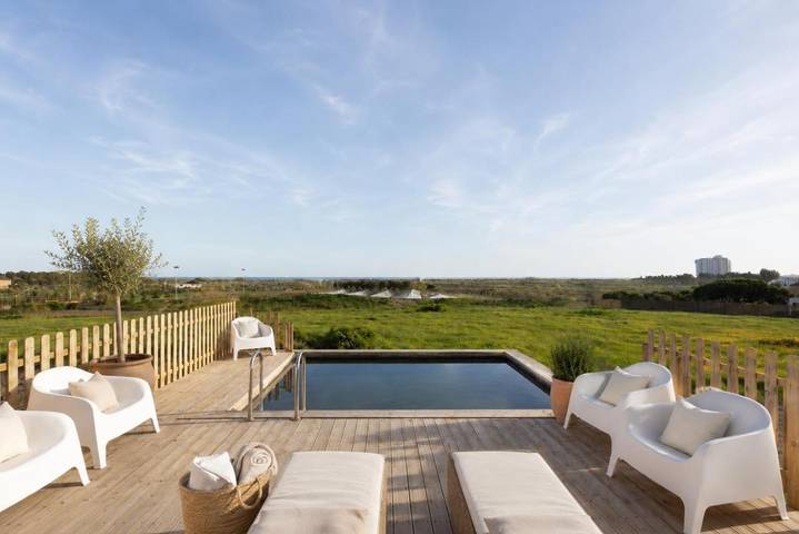 Parc de vacances pour 2 personnes, avec vue et piscine ainsi que jardin et vue sur le lac en Algarve