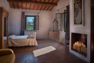 Villa for 12 People in San Gimignano, Siena Province, Photo 4